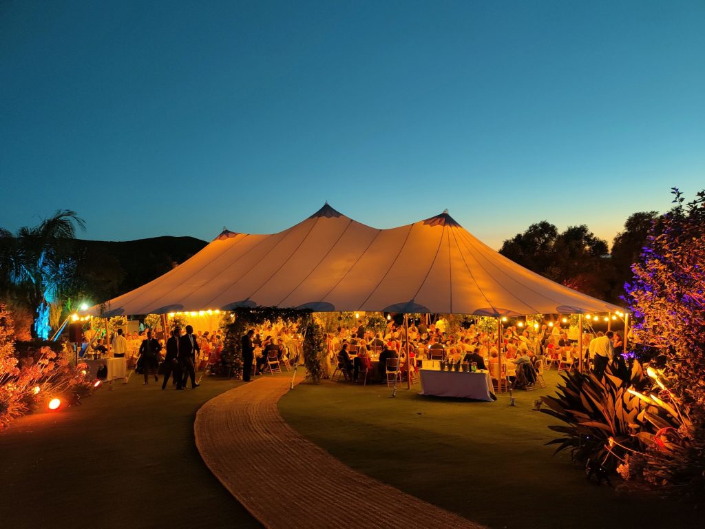 iluminacion para eventos de verano
