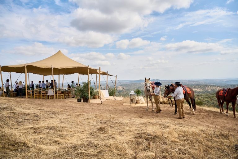 Colaboración con SOMOS Experiences: Carpa Beduina en El Pedroso - Imagen 2