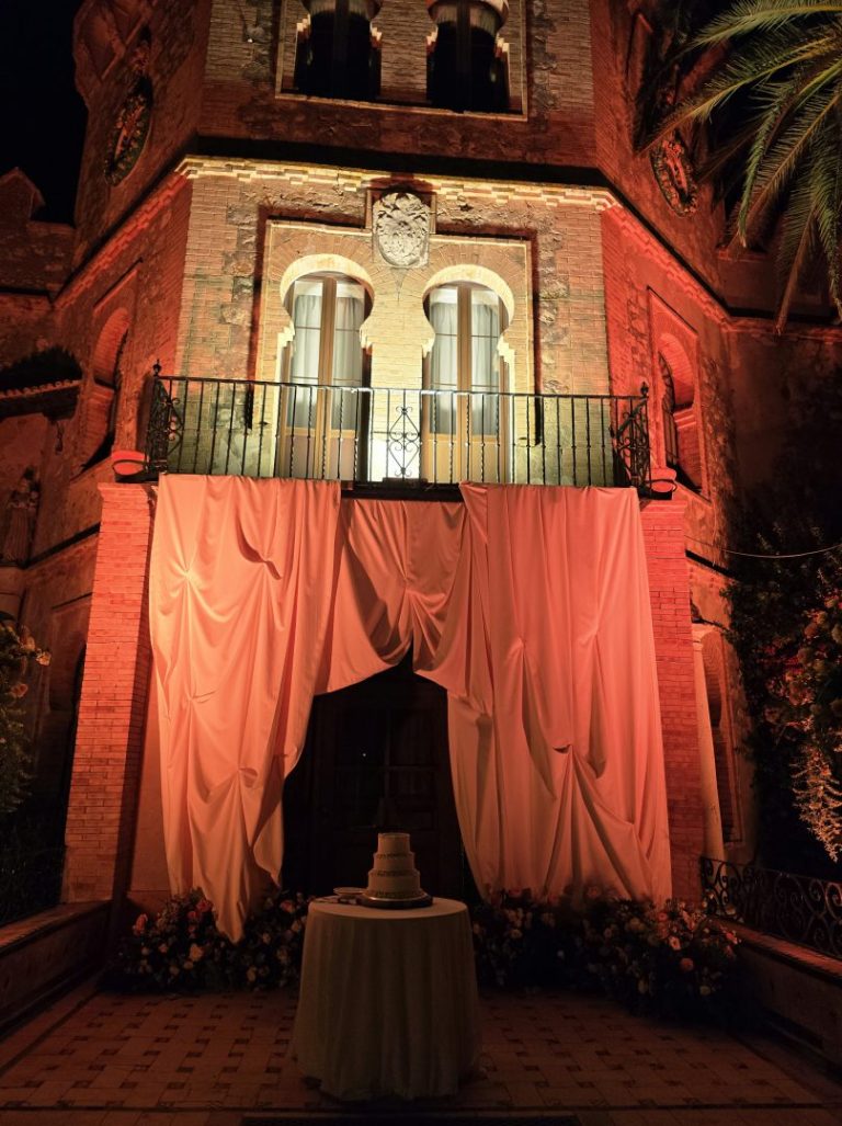 Boda en Finca Las Quinientas, Jerez: carpas, estructuras e iluminación para una boda de verano - Imagen 10